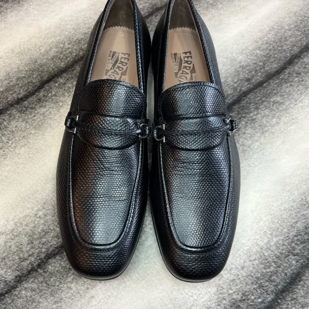 Salvatore Ferragamo Raion Black Leather Gancini Logo Loafers